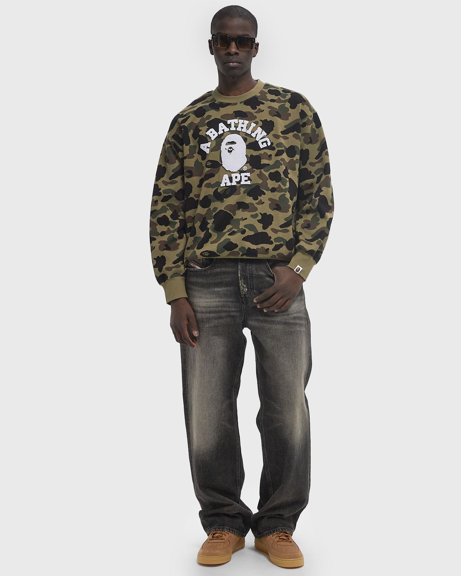 1ST CAMO JACQUARD COLLEGE RELAX FIT CREWNECK SWEATSHIRT