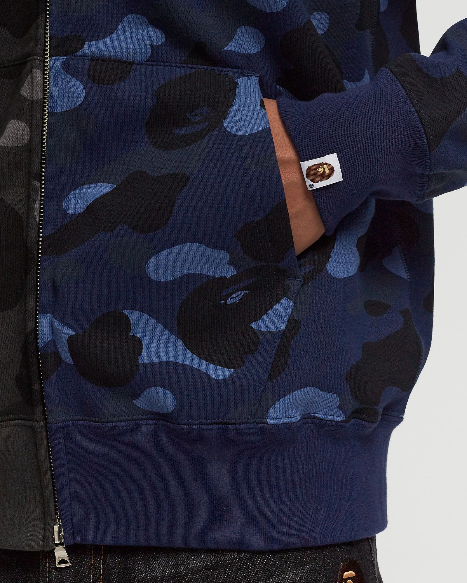 COLOR CAMO SEPARATE SHARK FZ HOODIE