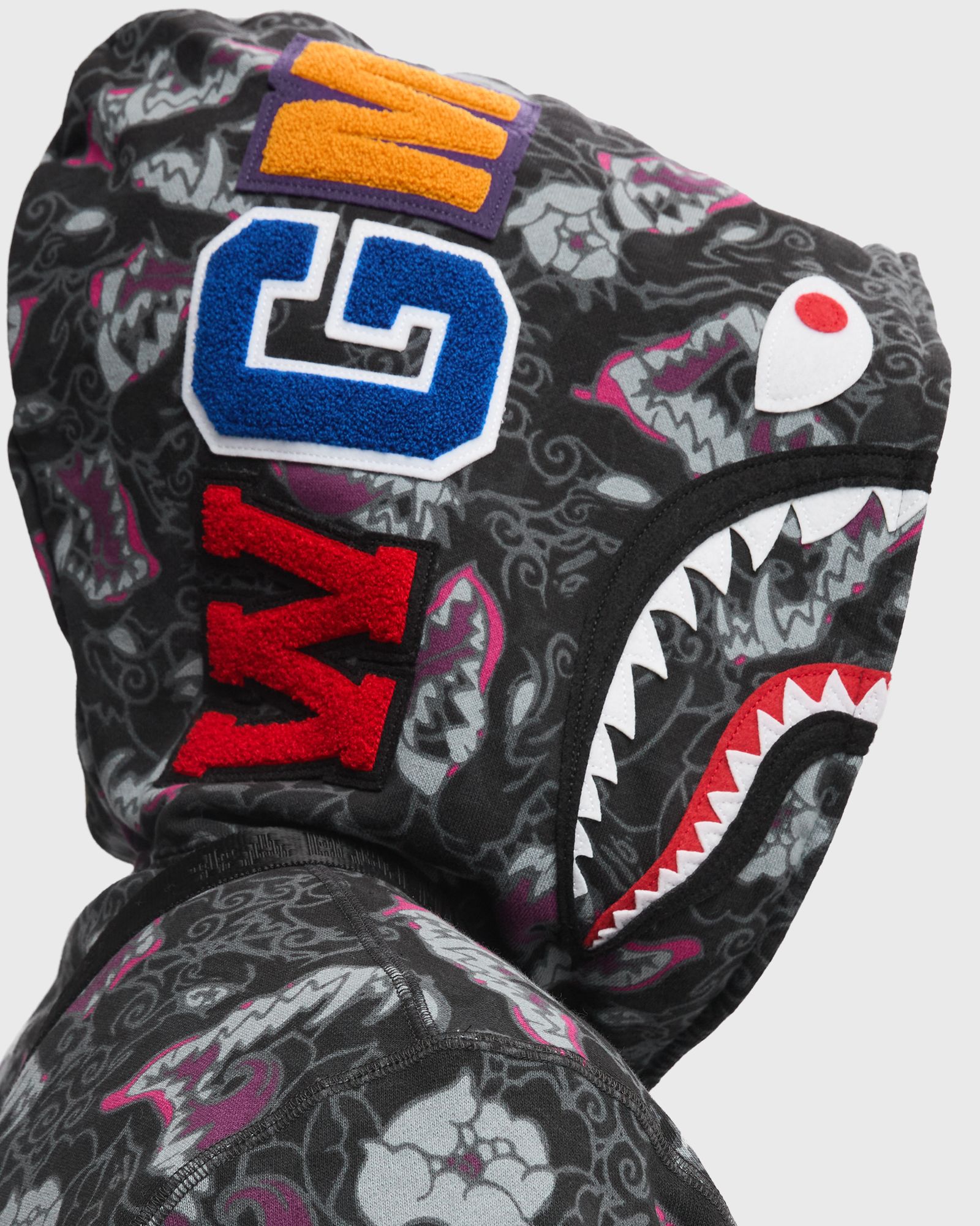 JAPANESE TATTOO CAMO SHARK FZ HOODIE