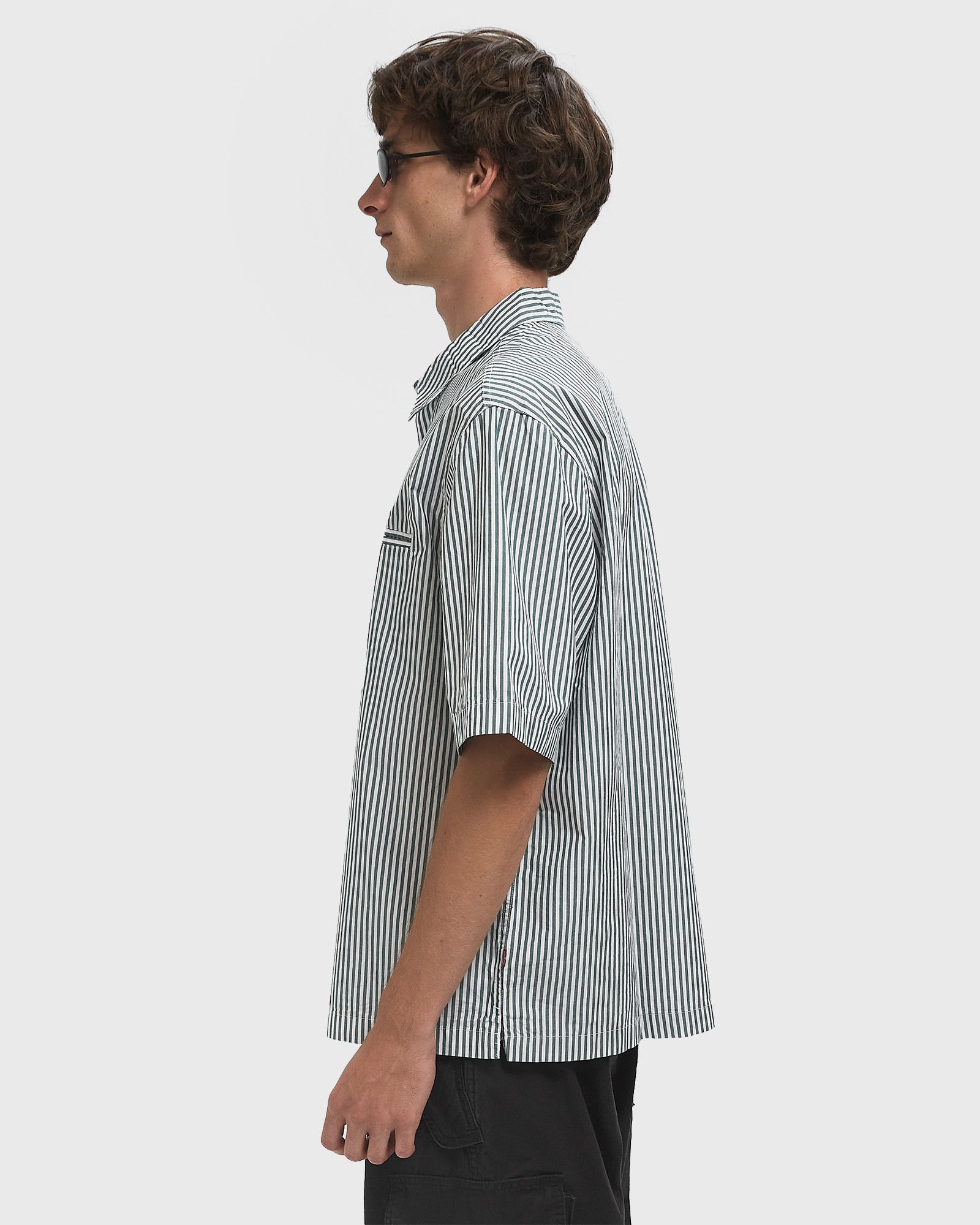 Levi’s 別注SMU LS ZANDT CROPPED SHIRT Levis SS ZANDT CROPPED SHIRT Green | BSTN Store Levi's 別注