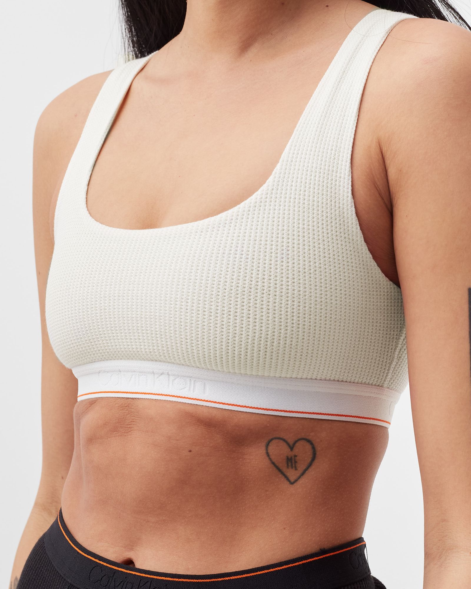 WMNS UNLINED BRALETTE