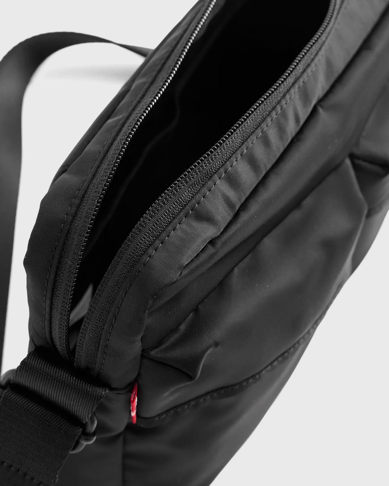 MISSION BAY CROSSBODY POUCH