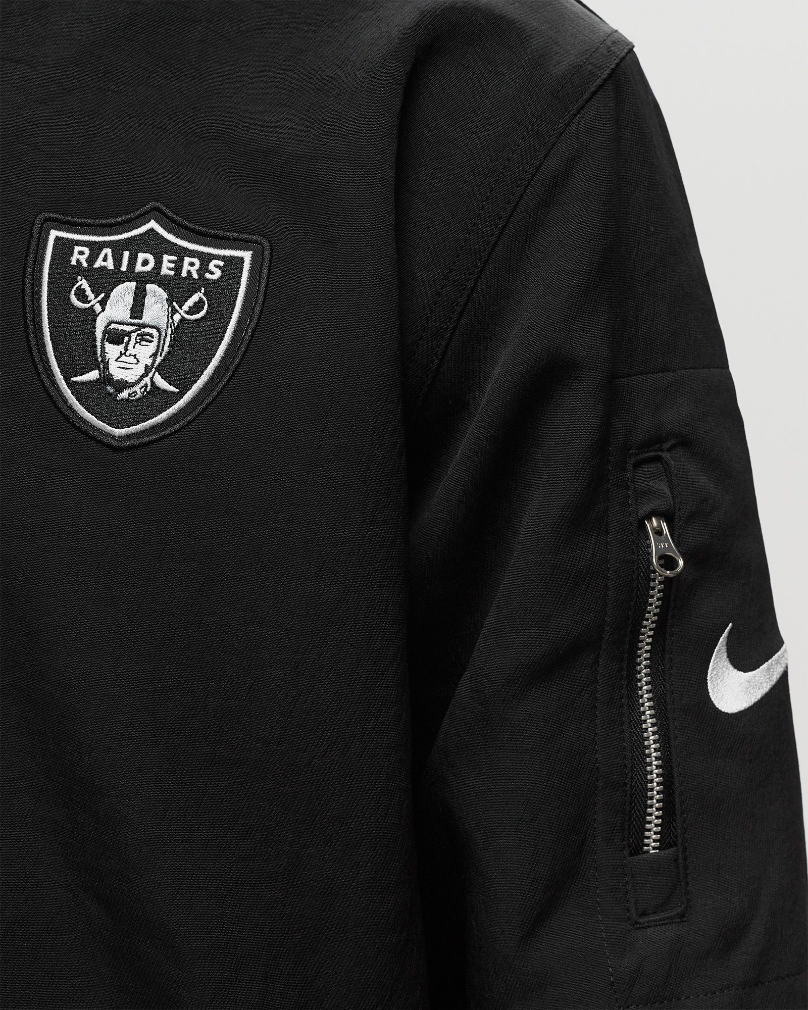 【美品】NIKE ナイキ LasVegas Raiders ナイロンジャケット Las Vegas Raiders Women's Nike Dri-FIT NFL Full-Zip Jacket