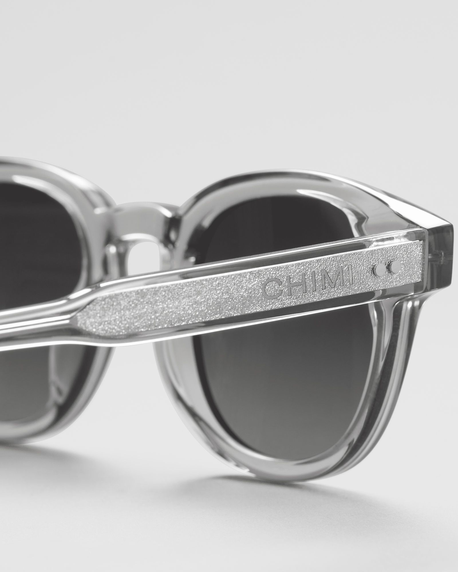 01 GREY SUNGLASSES