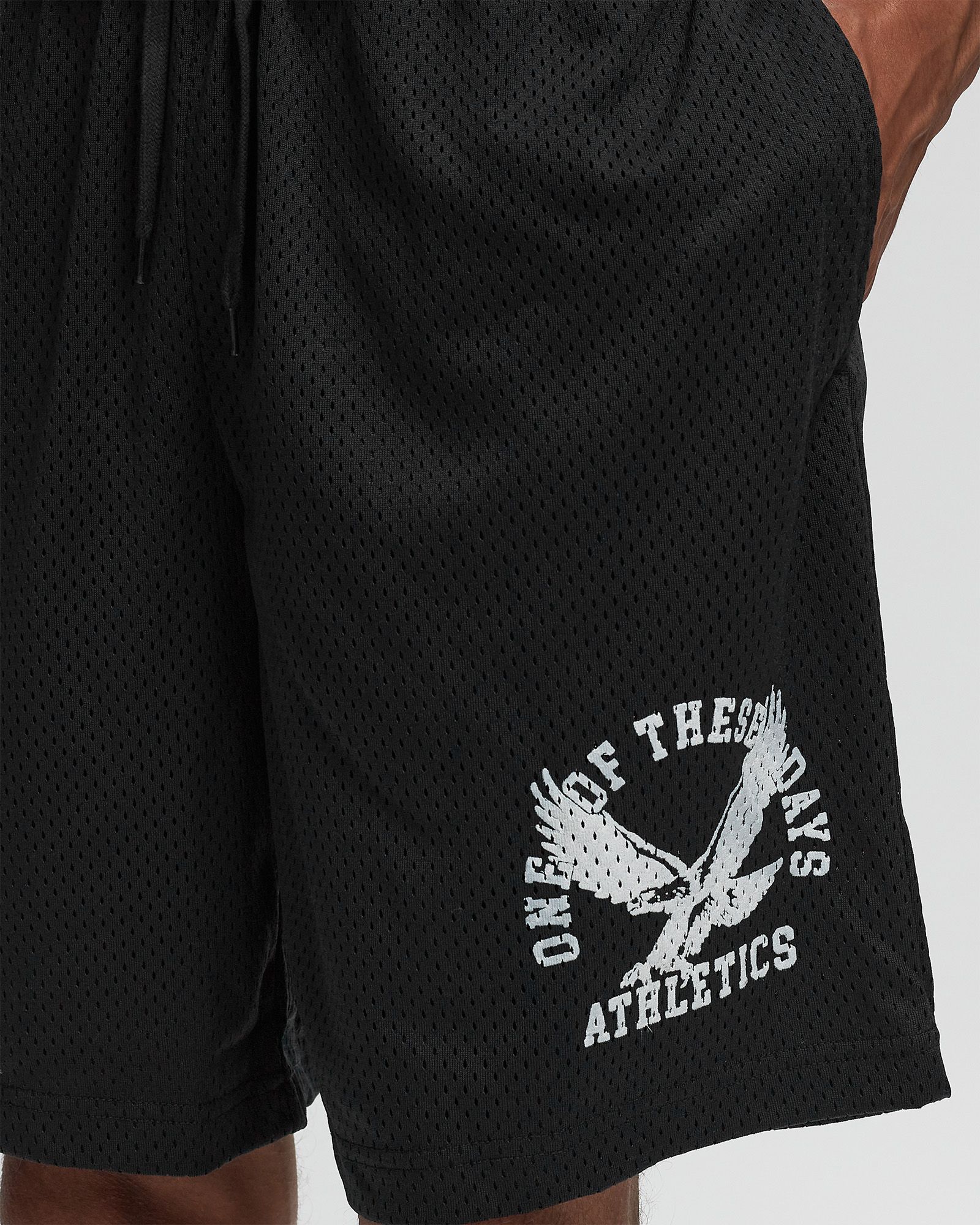 ATHLETIC SHORT