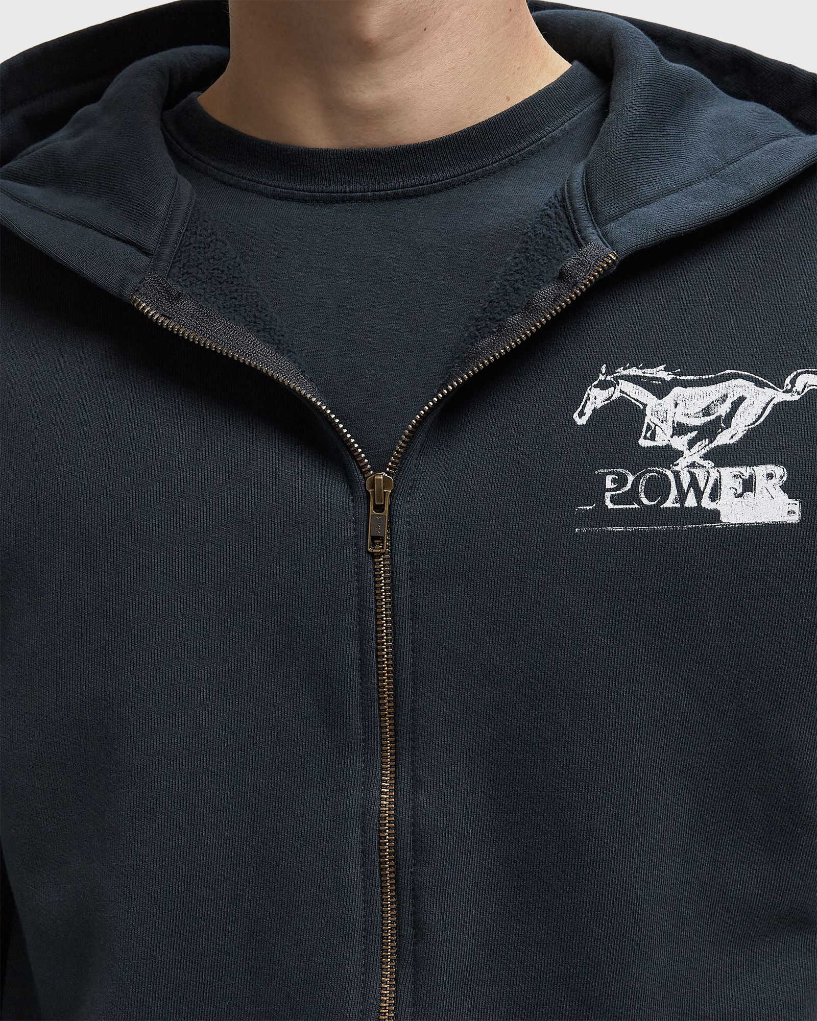 MUSTANG CROSS ZIP UP HOODIE