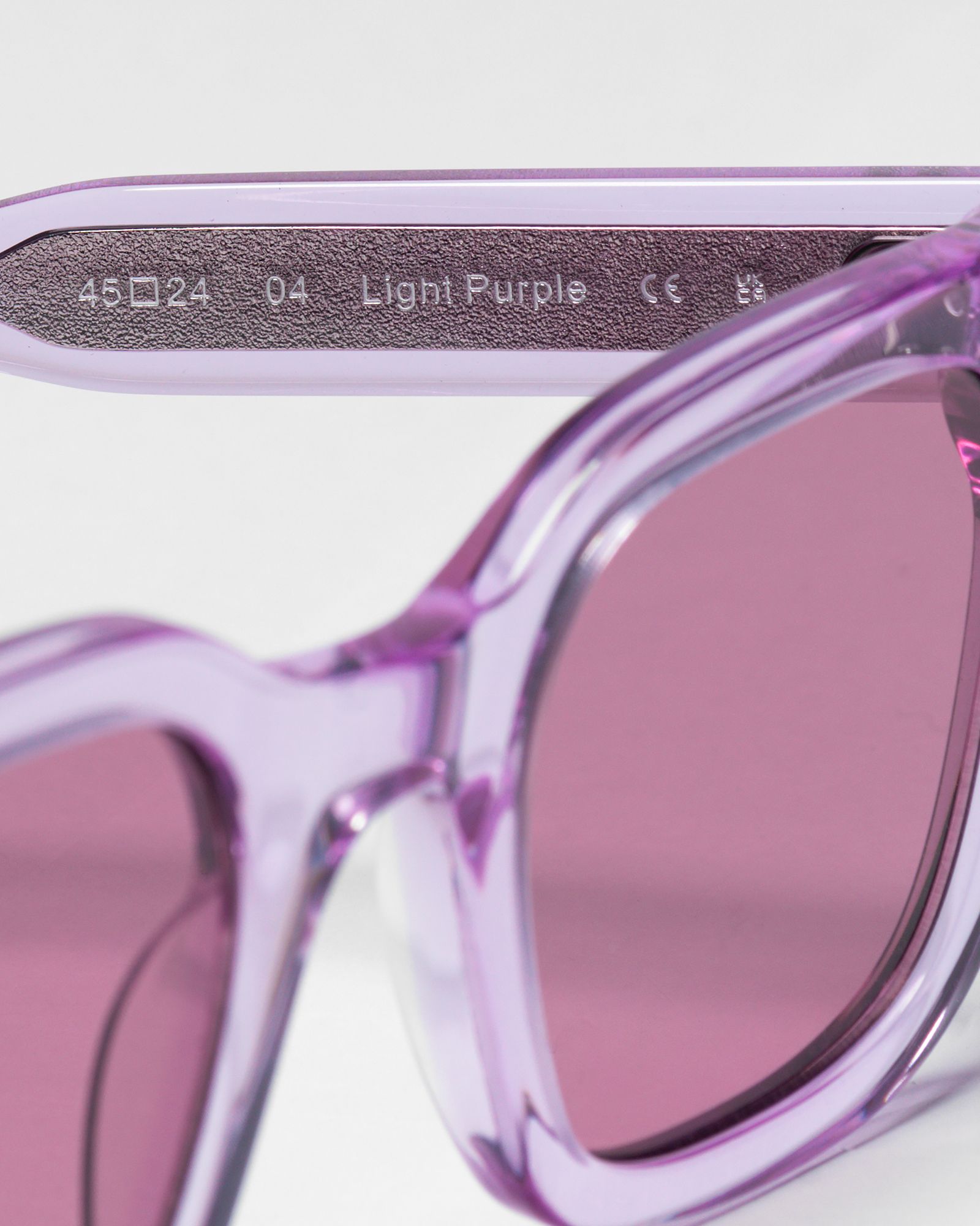 04 LIGHT PURPLE SUNGLASSES