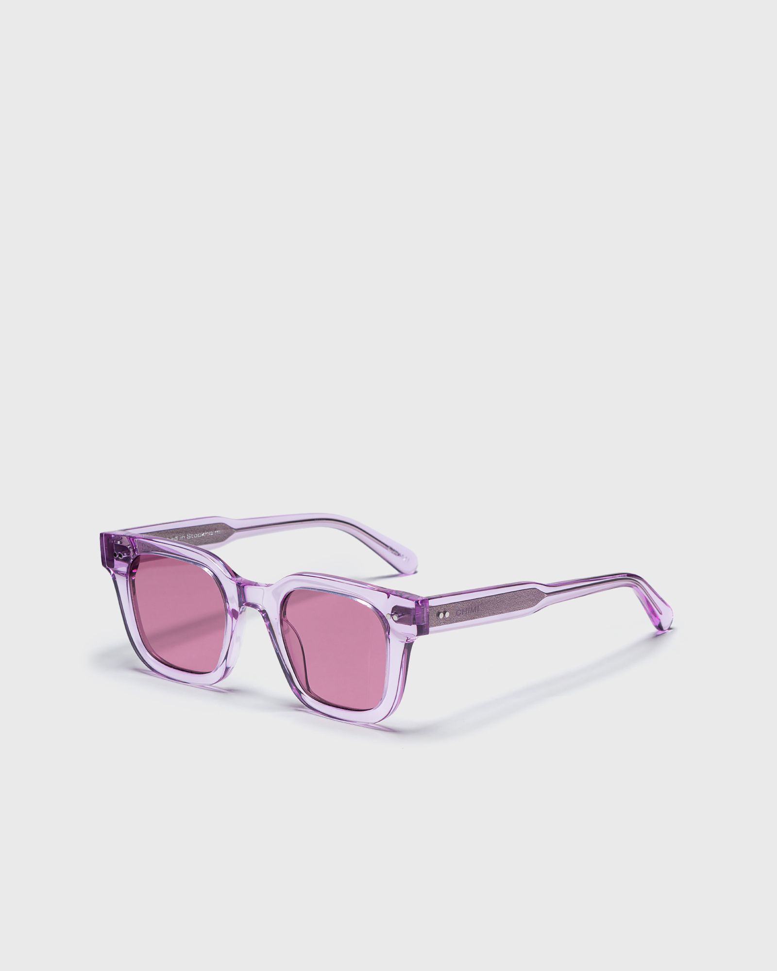 04 LIGHT PURPLE SUNGLASSES