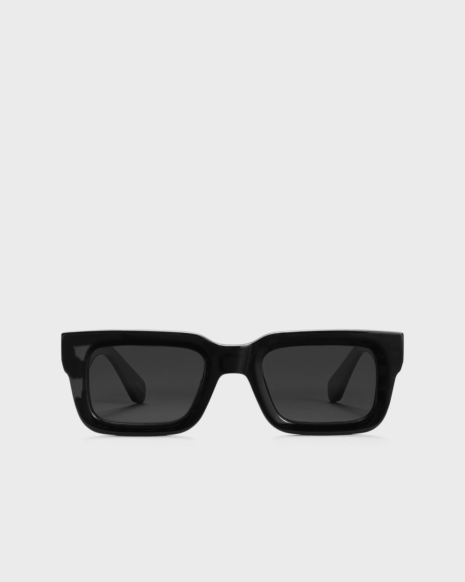 05 BLACK SUNGLASSES