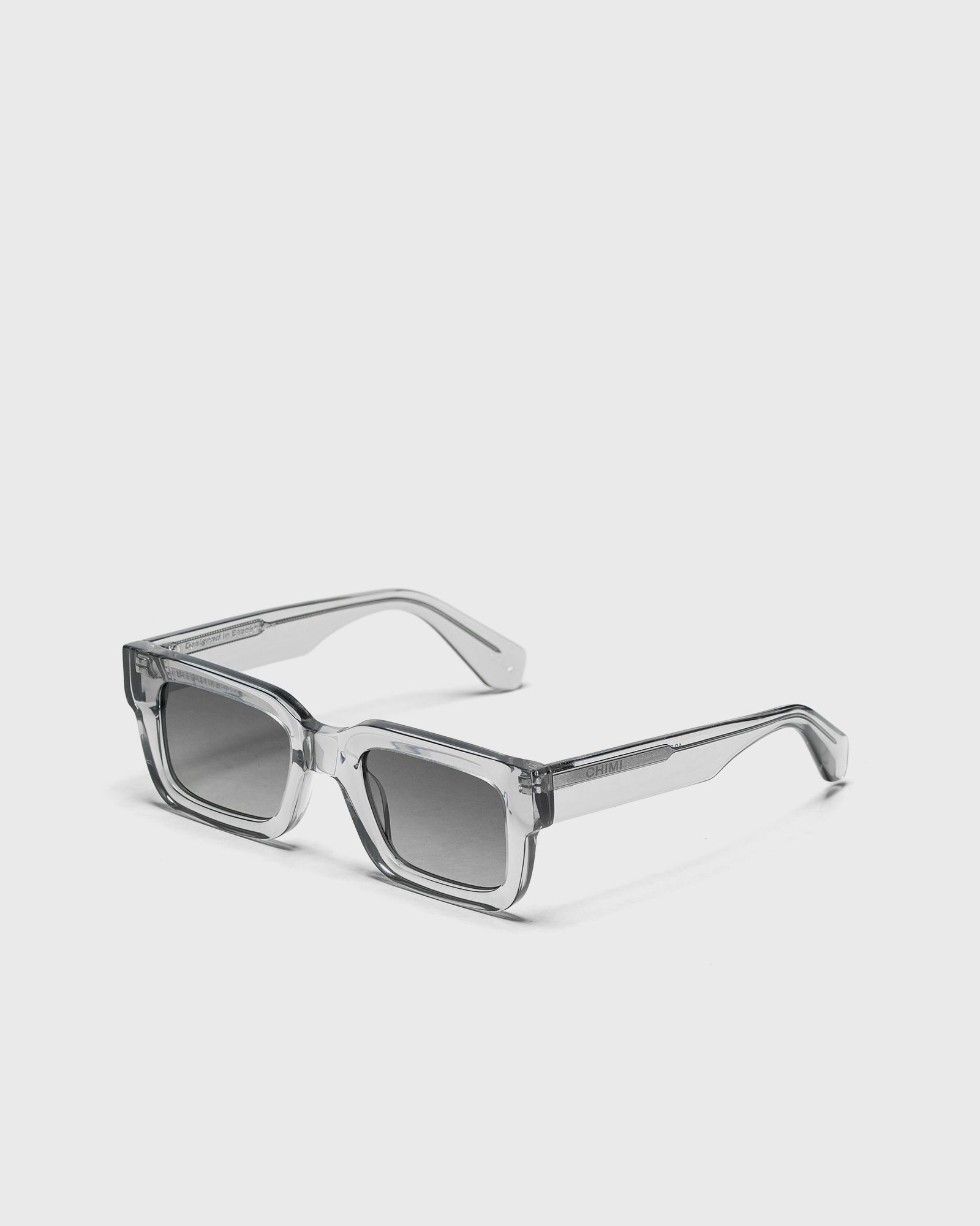 05 GREY SUNGLASSES