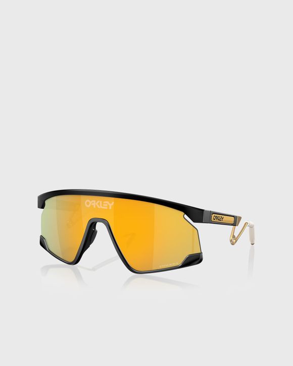 Black and 2025 yellow oakley sunglasses