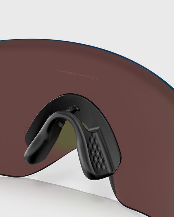 OAKLEY KATO