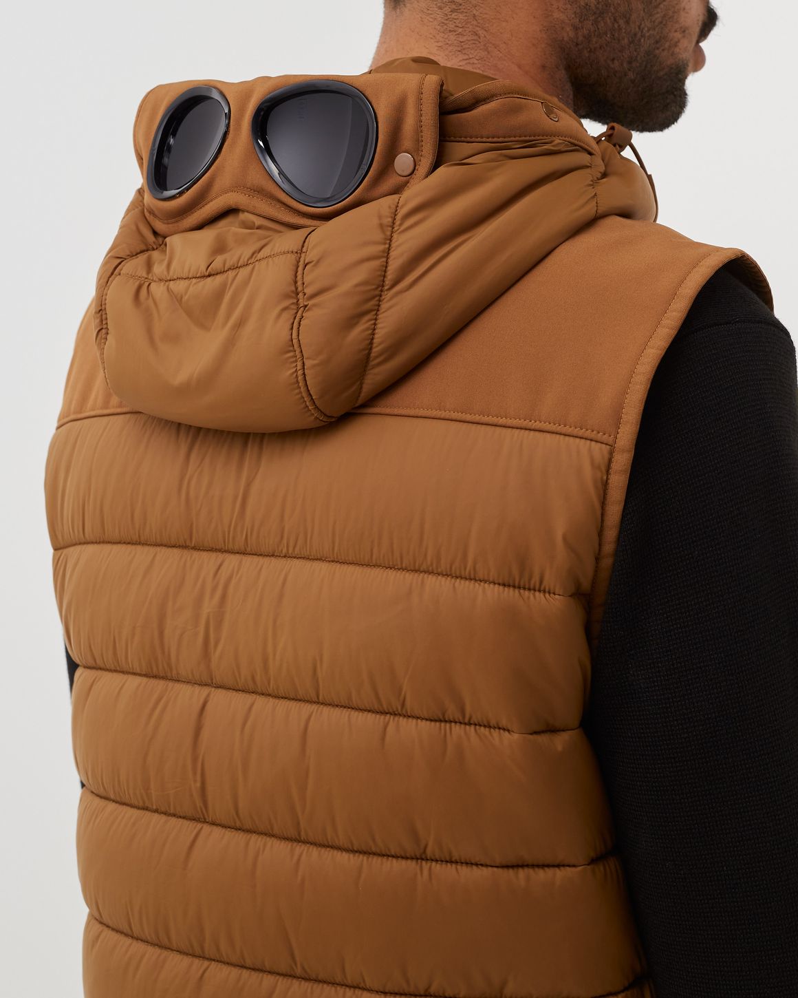 Cp company goggle hooded gilet deals