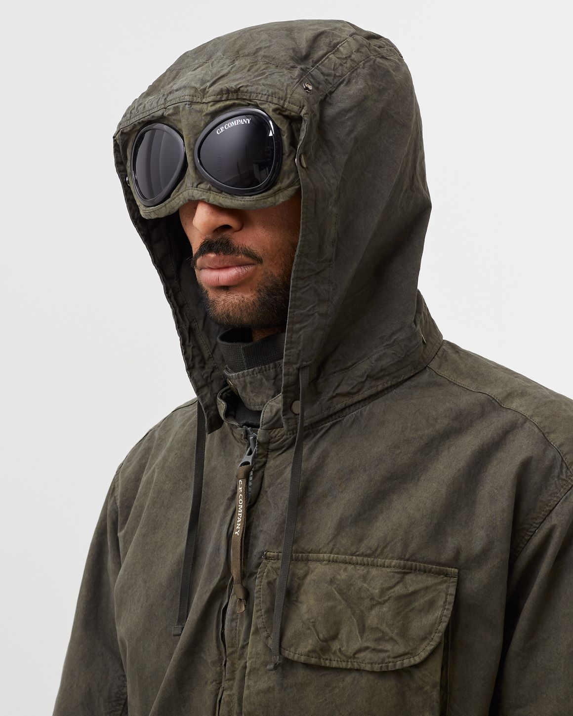 Jacket with goggles in the hood hotsell