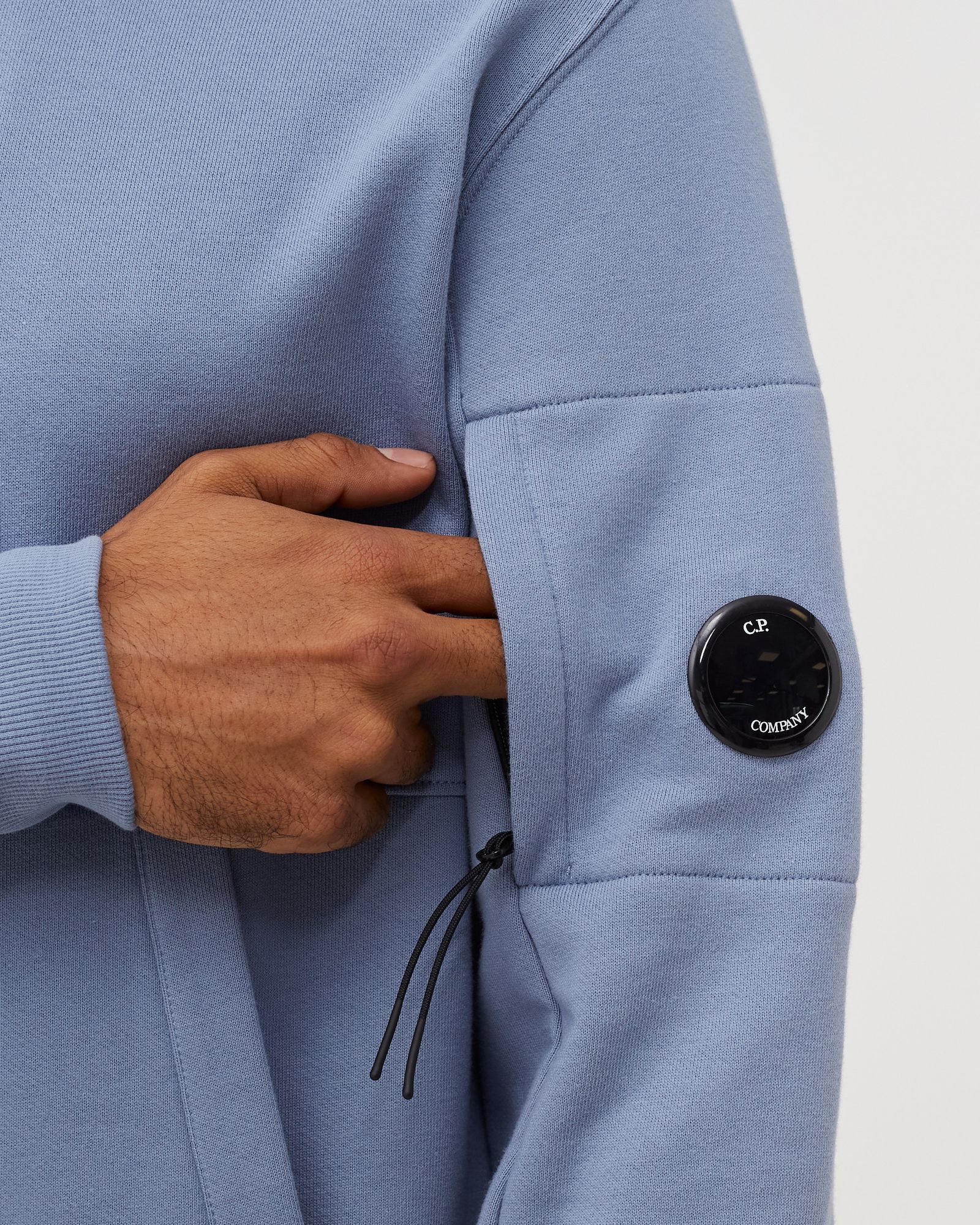 DIAGONAL RAISED FLEECE HOODIE