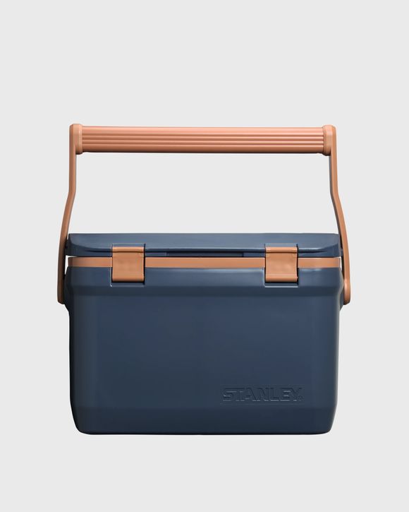 The Easy-Carry Outdoor Cooler