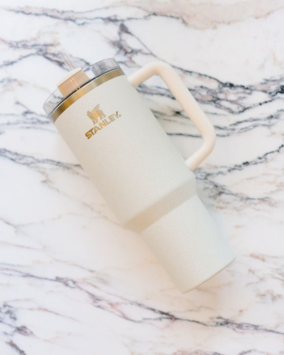 The Quencher H2.O FlowState™ Tumbler 40 oz