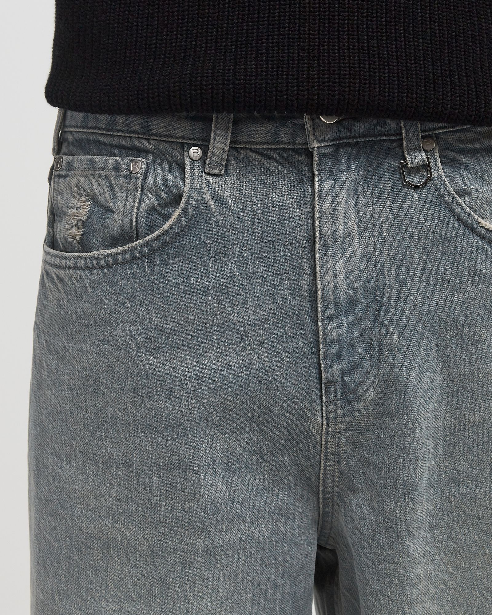 ESSENTIAL BAGGY DENIM