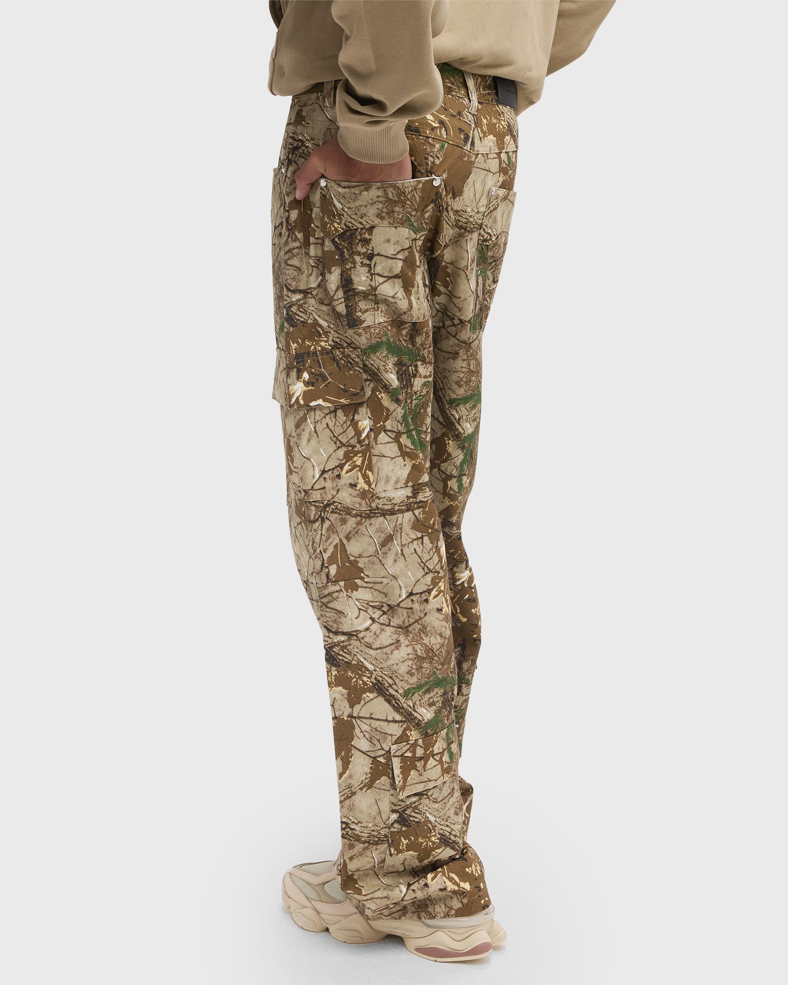 REAL TREE CAMO CARGO