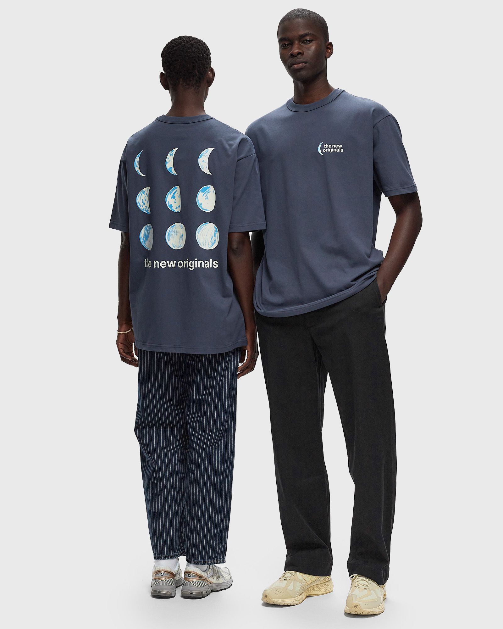 9 MOON PHASES TEE