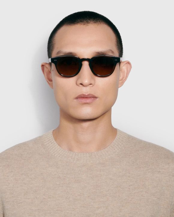01M Brown