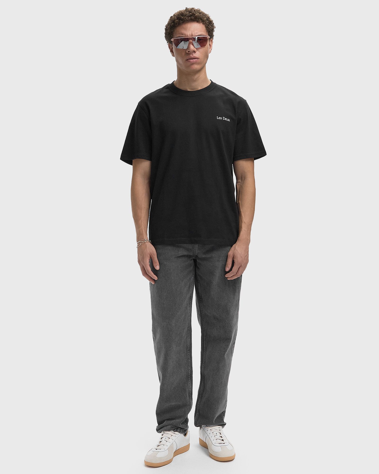 Brady Flowermarket T-Shirt