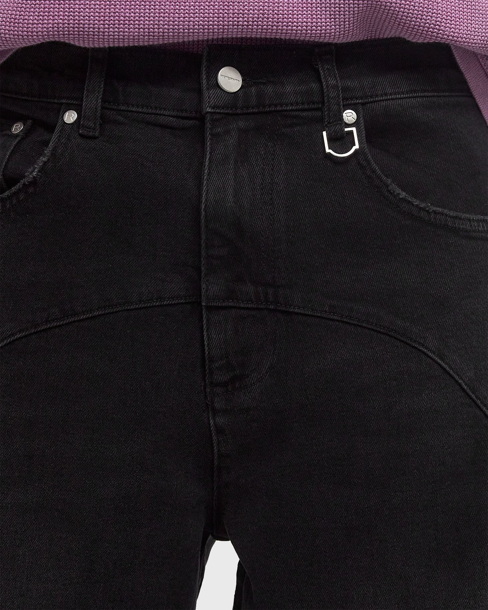 DESTROYED TROU DENIM