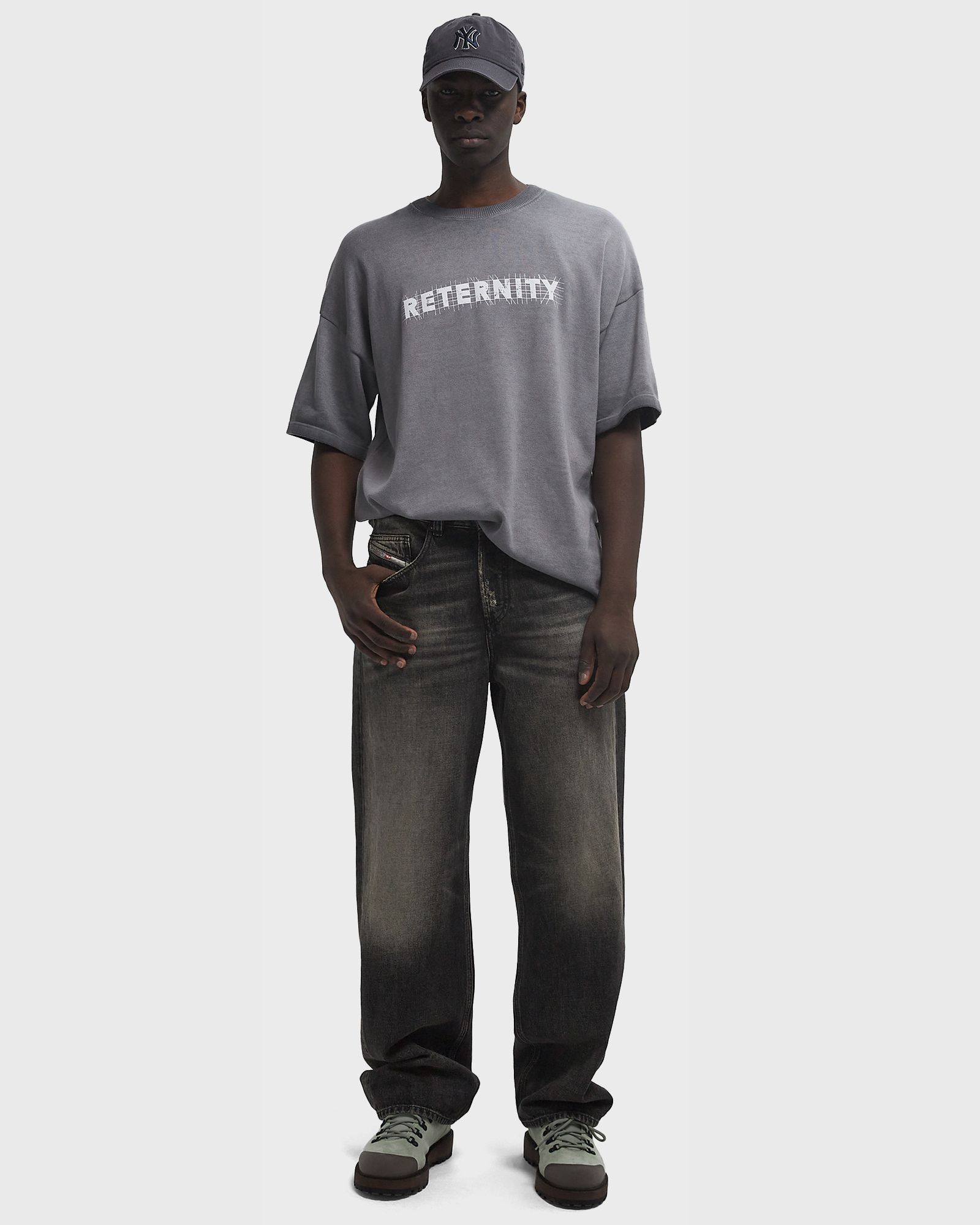 CONSTRUCTION KNIT TEE