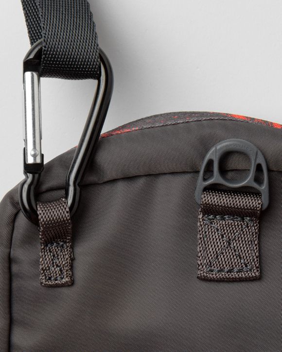 Converse x paria /FARZANEH CROSS BODY BAG