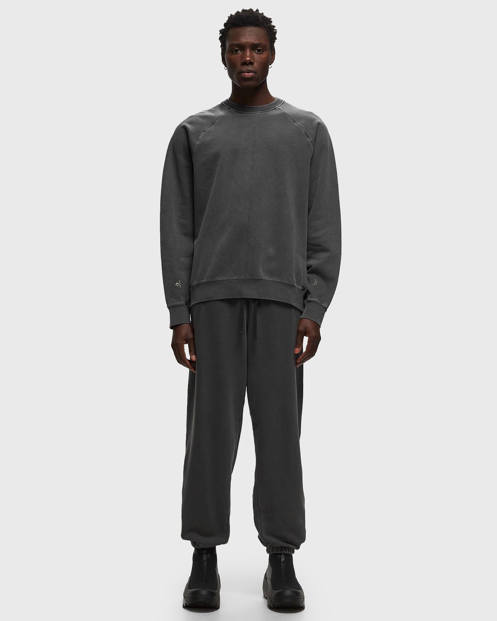 X ACW STRATUS CREWNECK