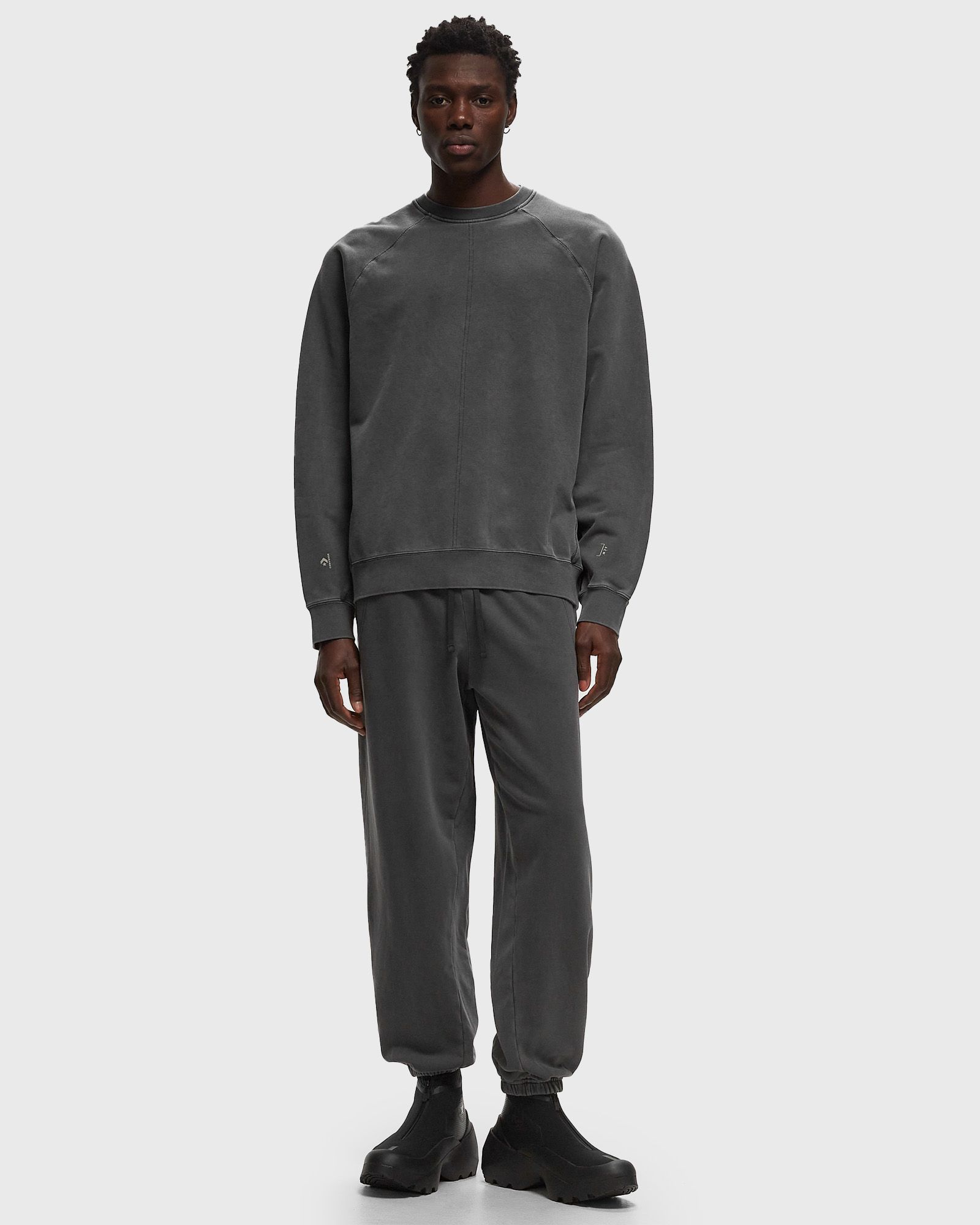 X ACW STRATUS SWEATPANTS