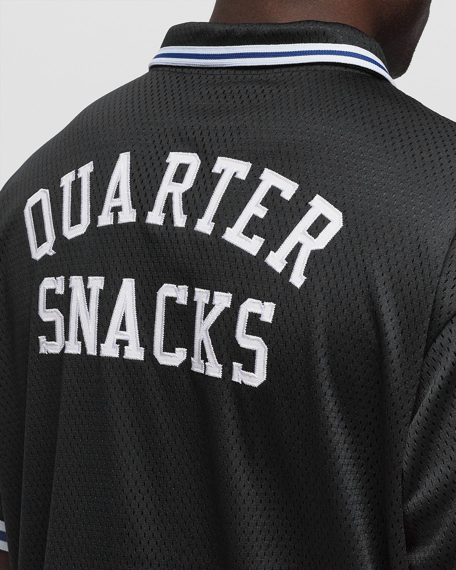 x QUARTERSNACKS WARM UP TOP