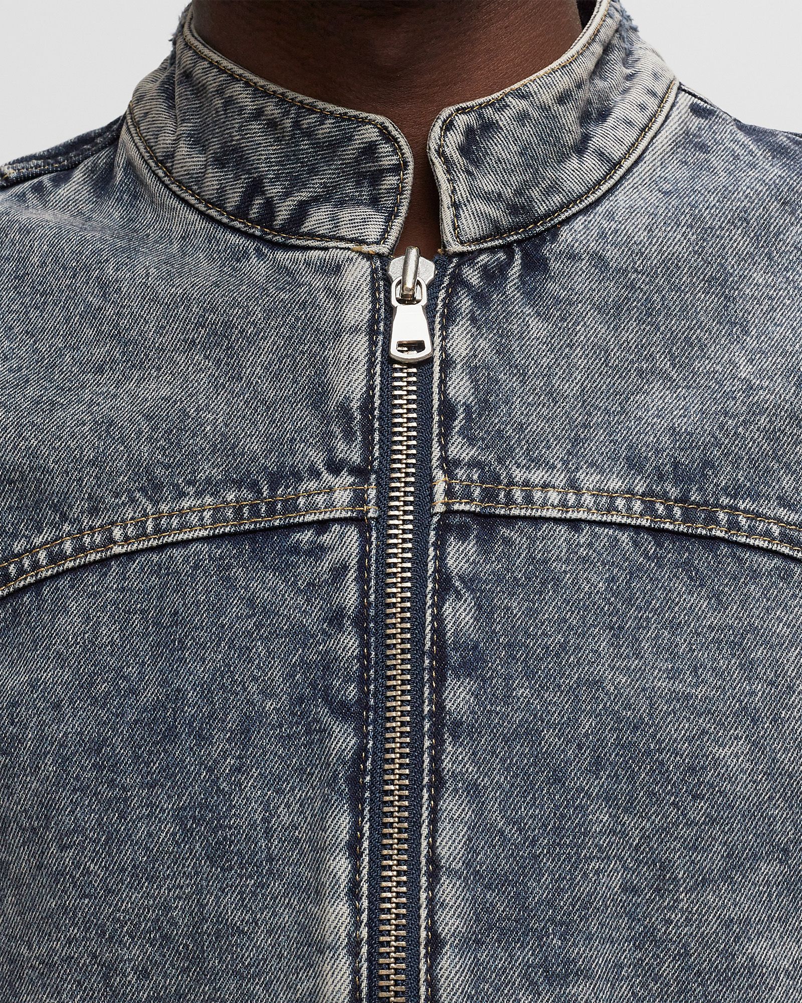 VINTAGE DENIM JACKET