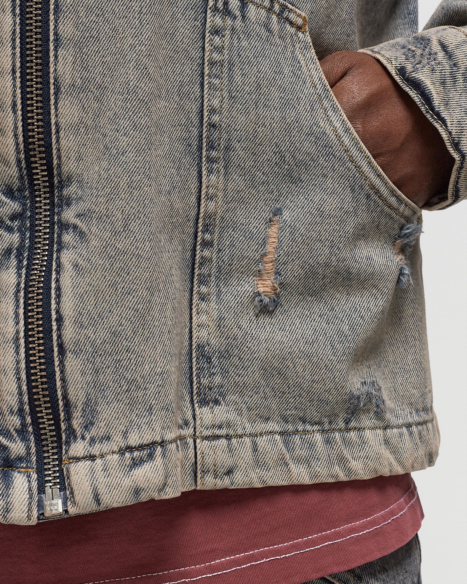 VINTAGE DENIM JACKET