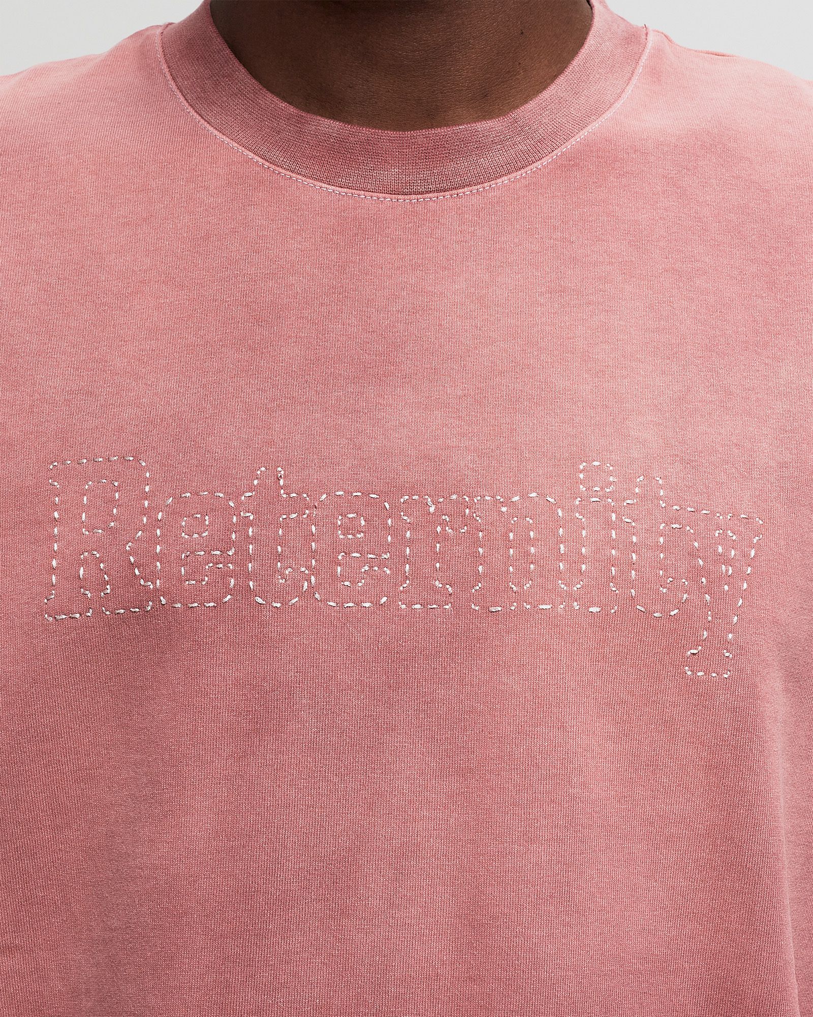 CONTRAST STITCH T-SHIRT