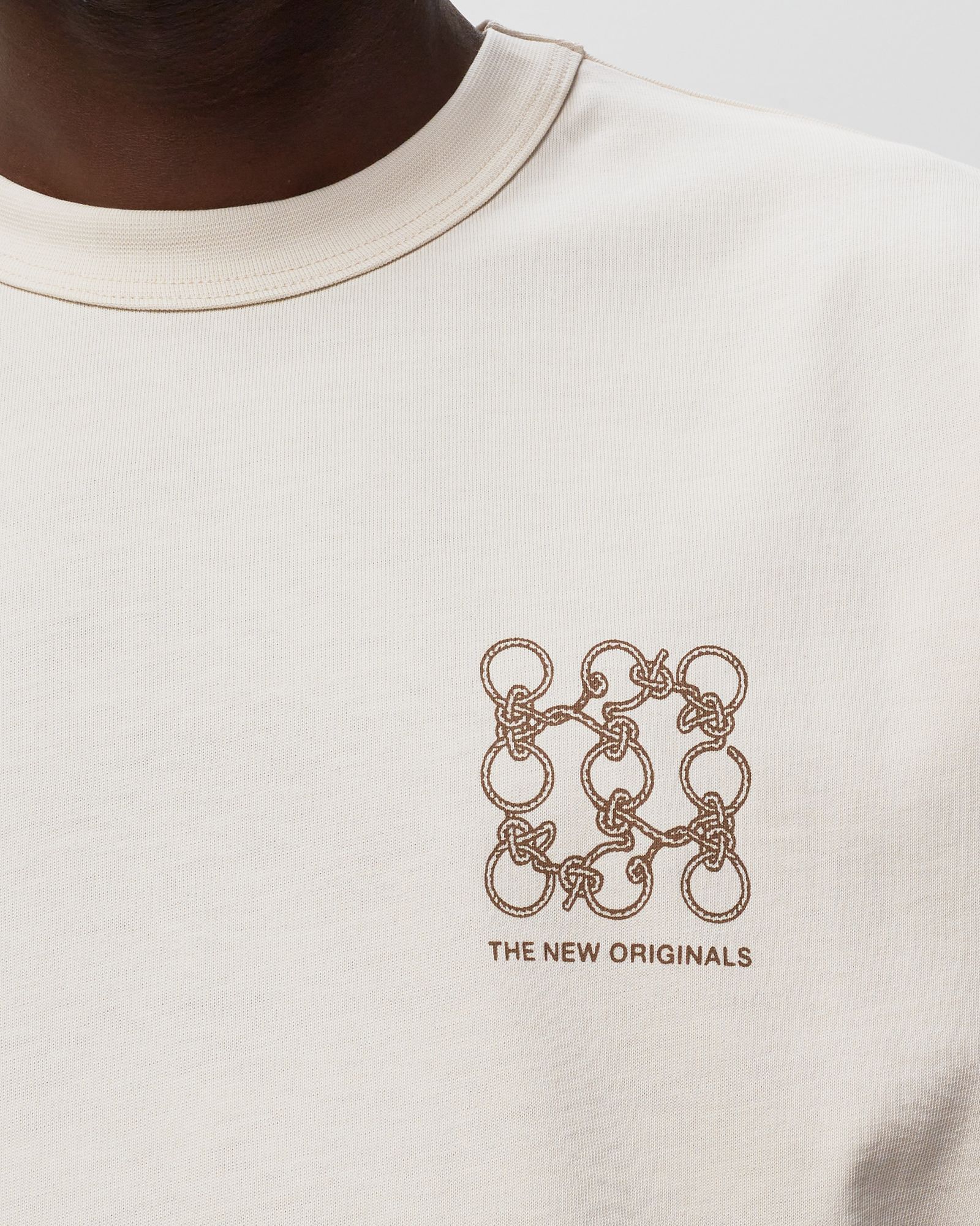 9-KNOTS TEE