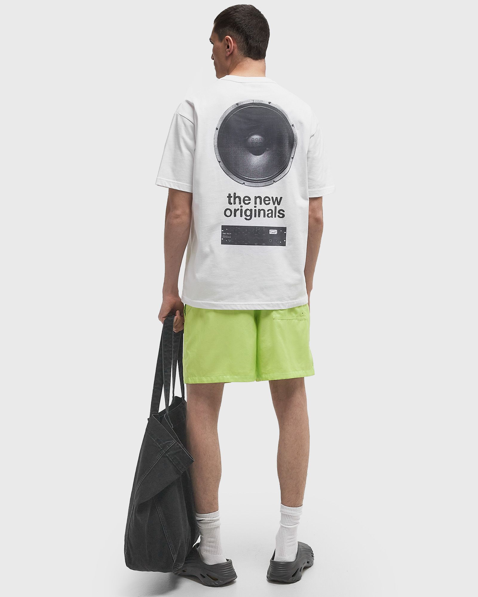 SPEAKER TEE