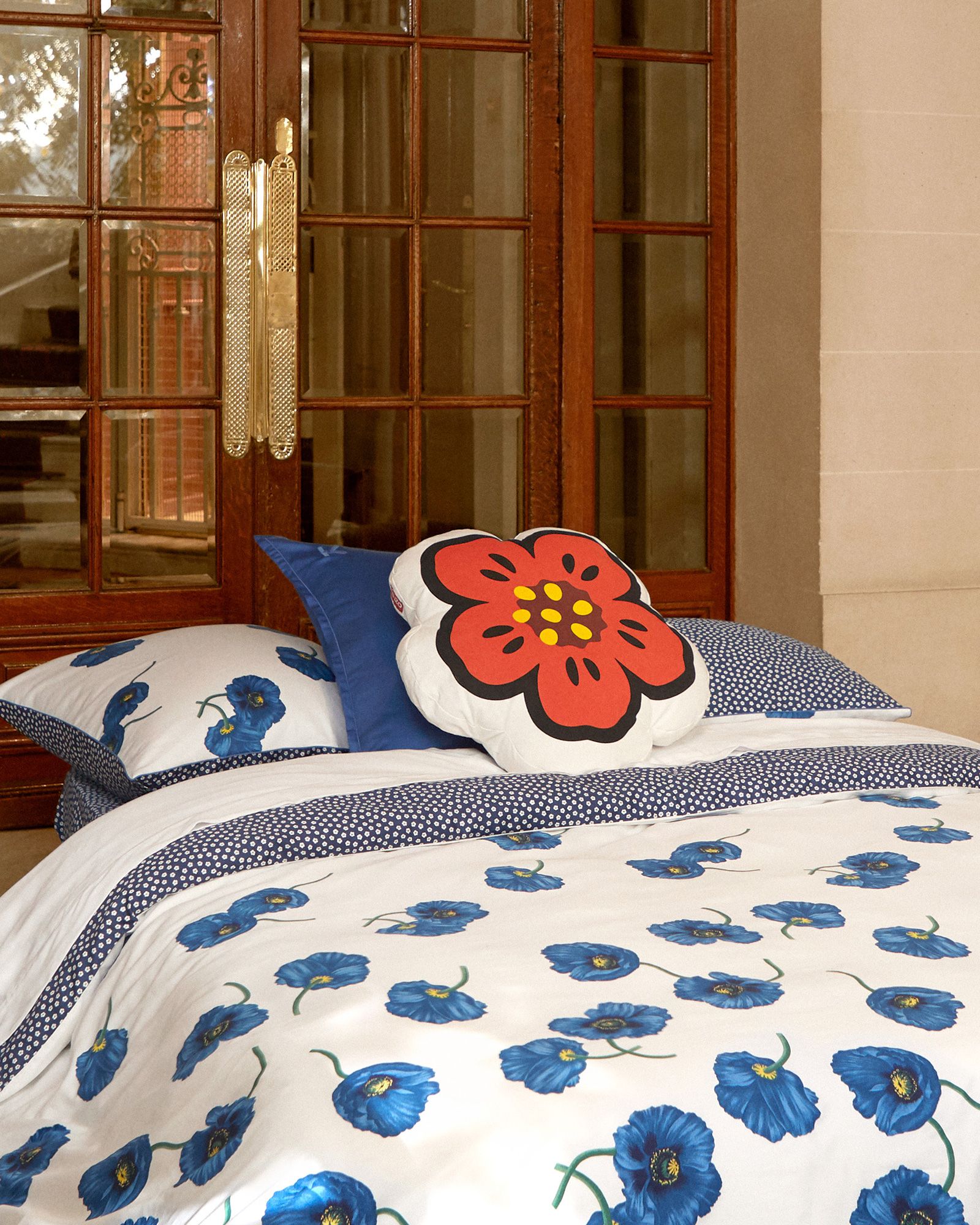 K BOKE DECORATIVE CUSHION 52CM X 55CM