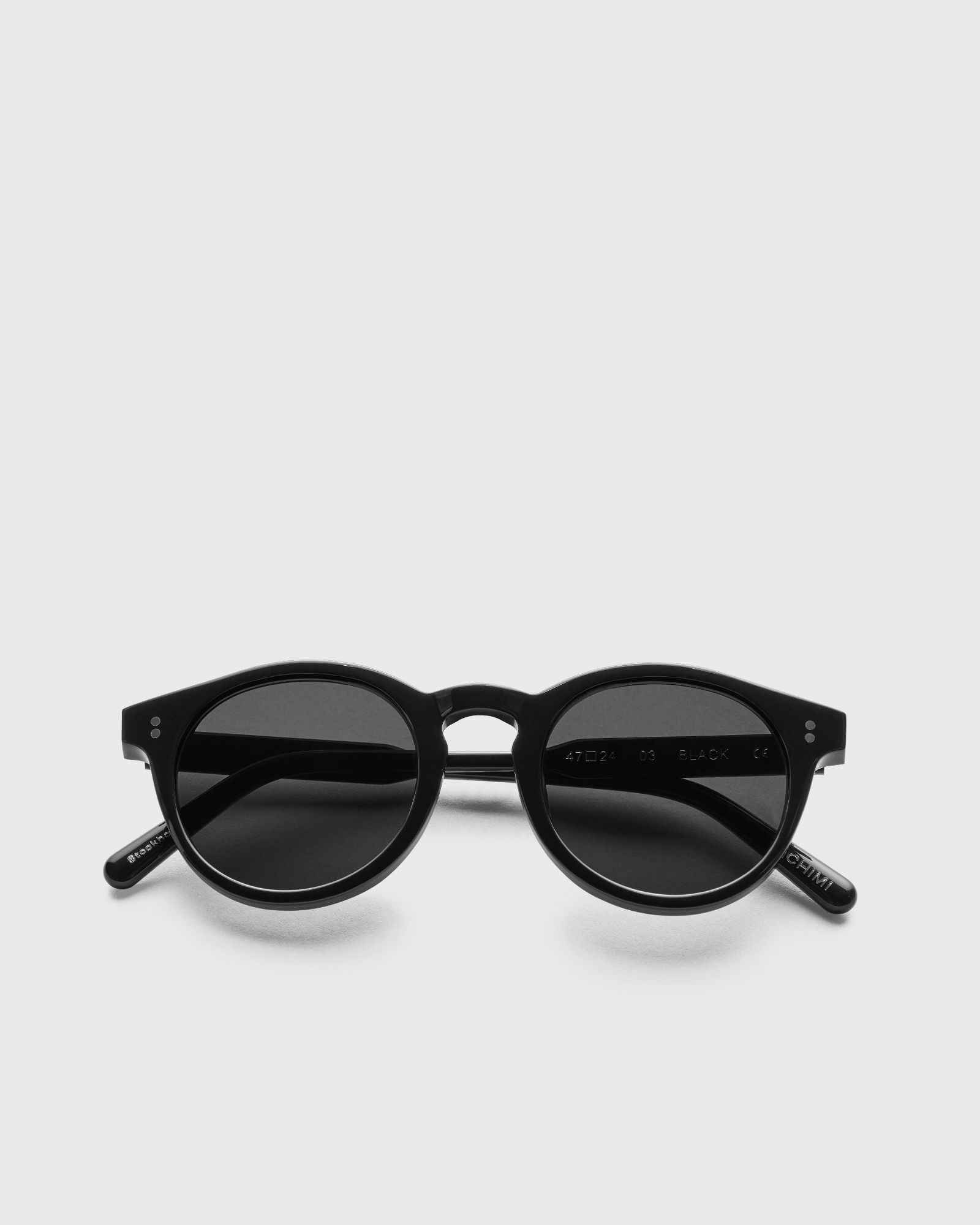03.2 Black SUNGLASSES