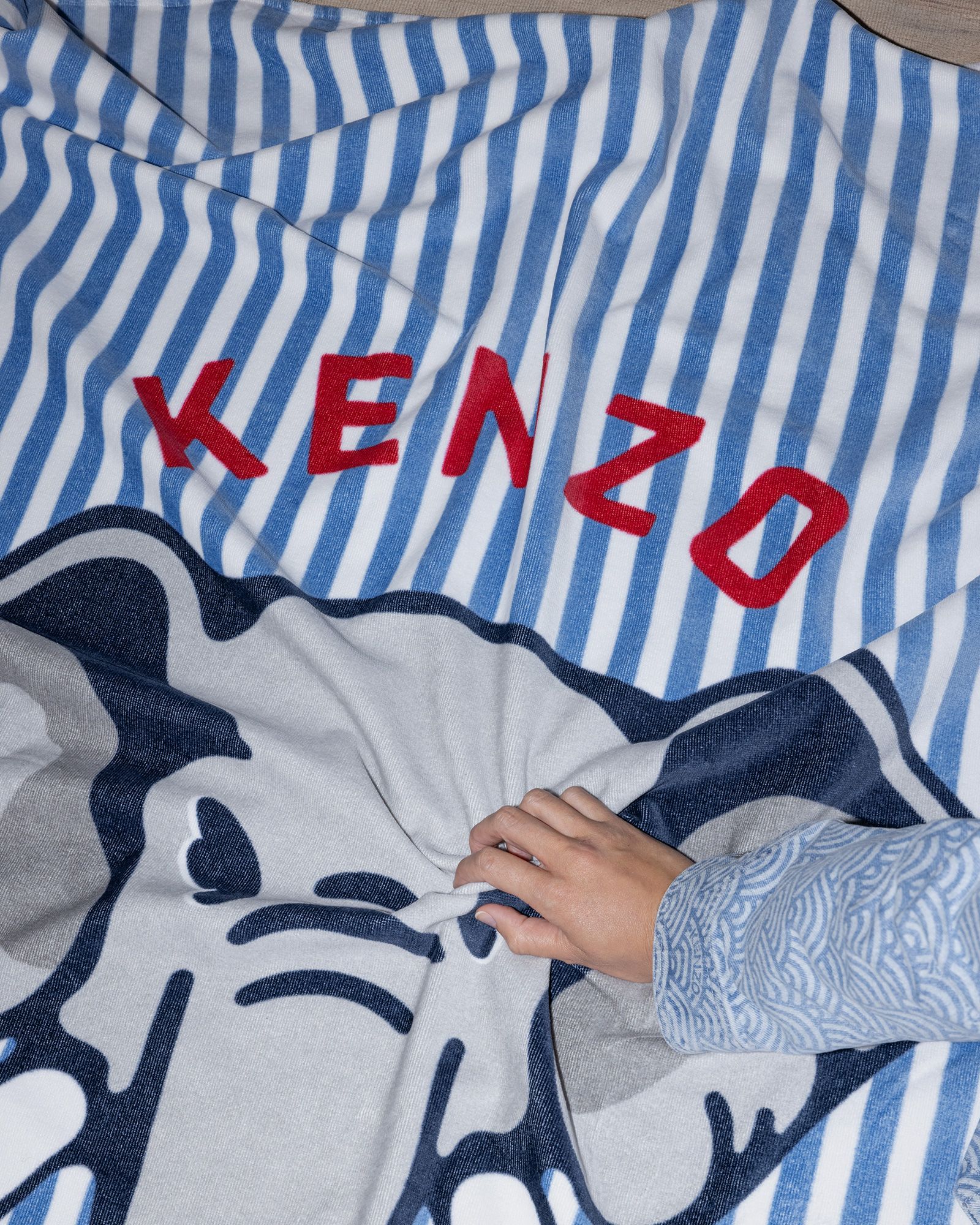 ELEPHANT BEACH TOWEL 100CM X 170CM