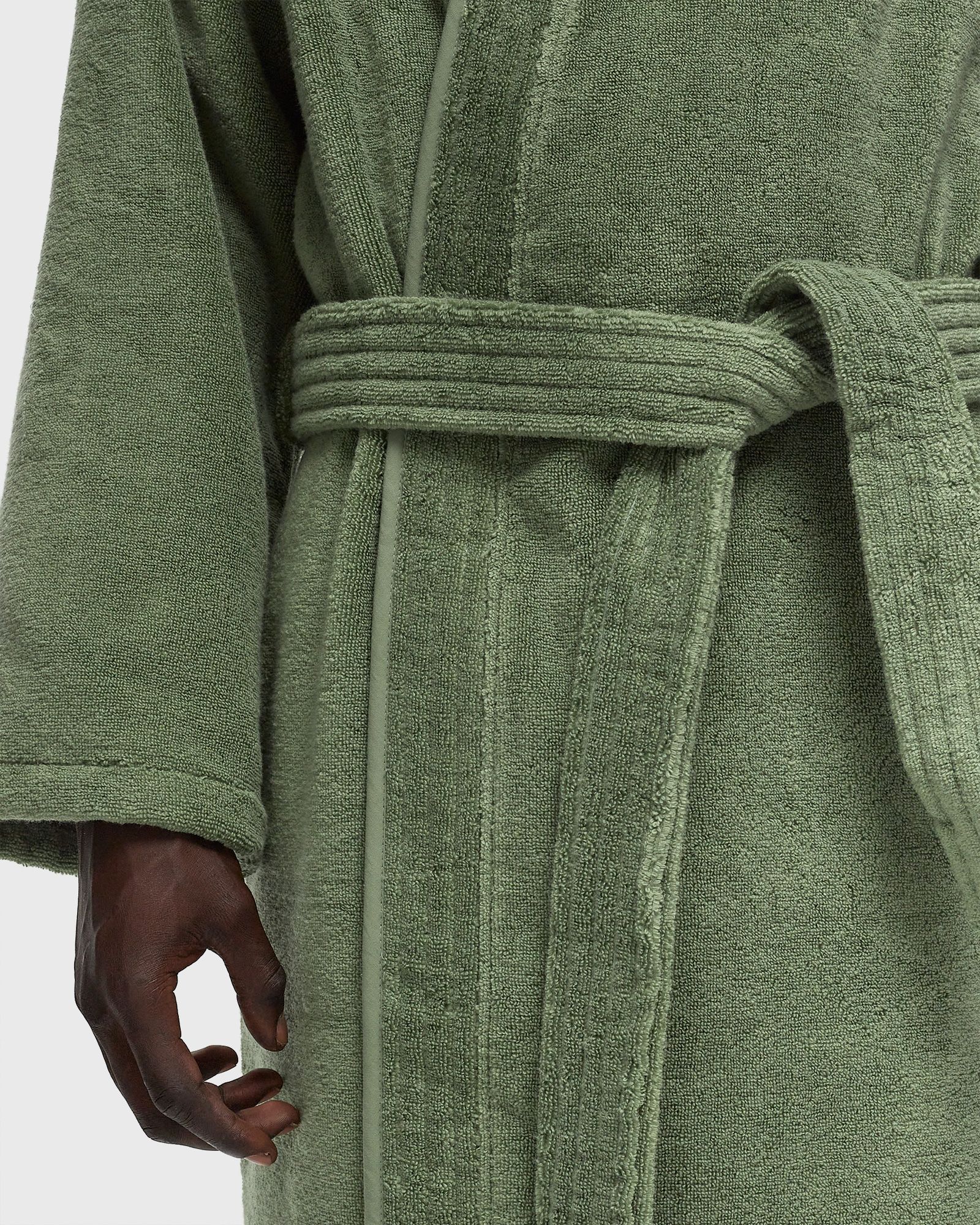 VARSITY TIGER BATHROBE