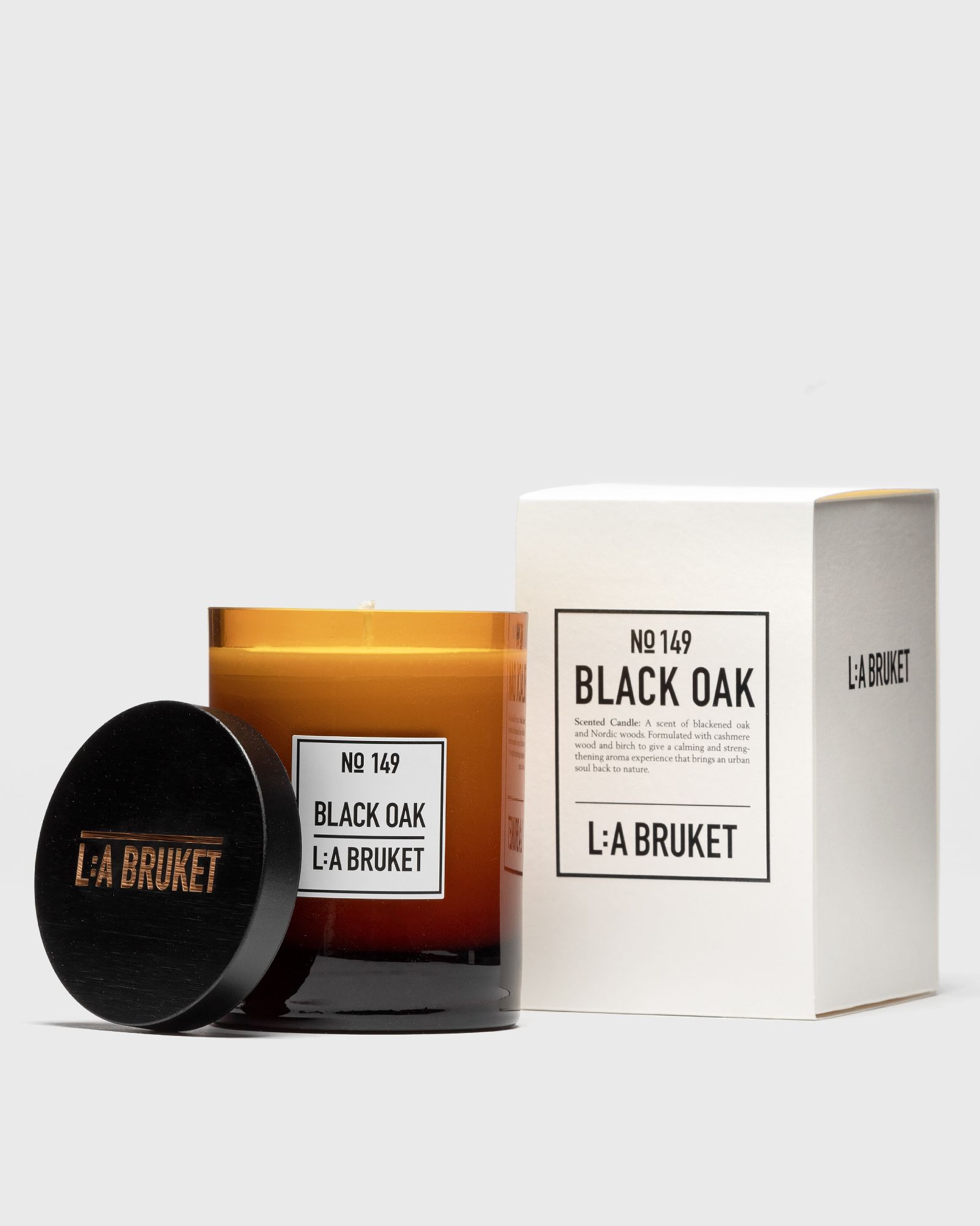 Scented Candle Black Oak 260 g