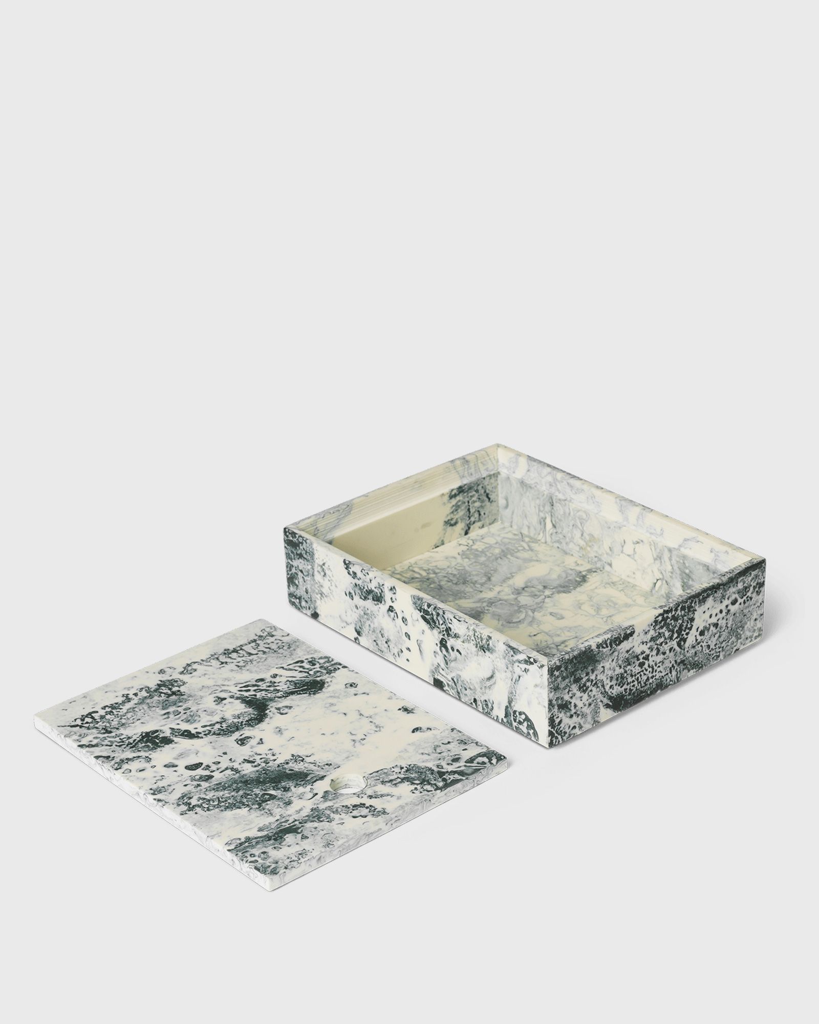 Mist Box-15x20-EmeraldOff-white