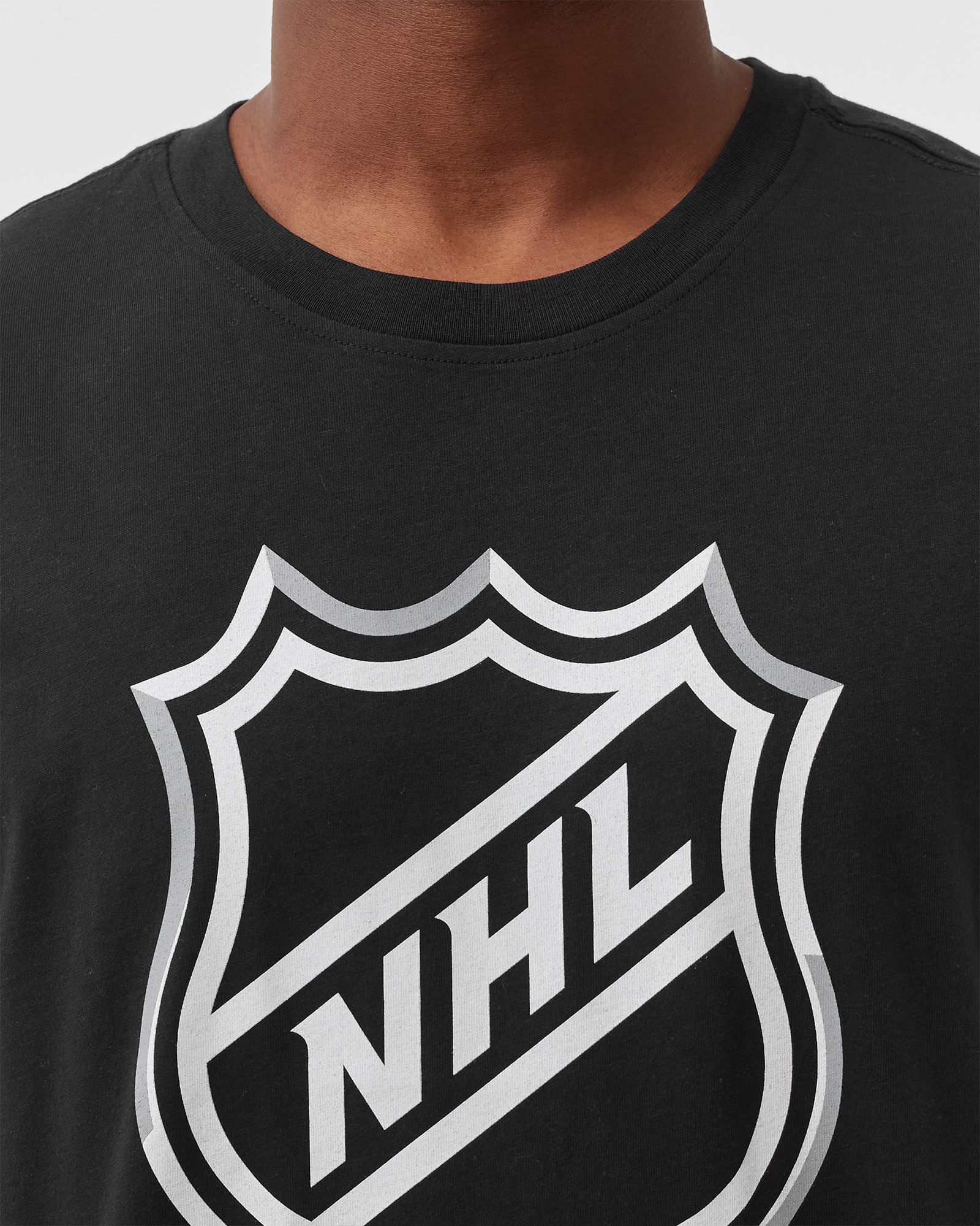 Mid Essentials Crest TEE NHL Logo