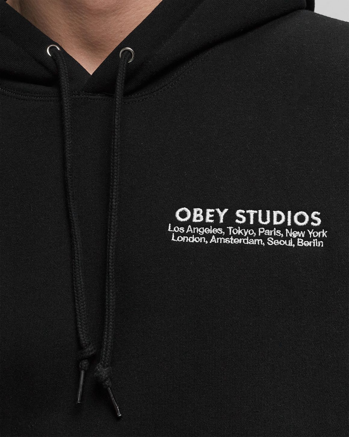 ★OBEY/オベイ Visual Design Studio Mens Hoodie 関税込★ OBEY Visual Design Studio Hoodie Sweatshirt | Urban Outfitters
