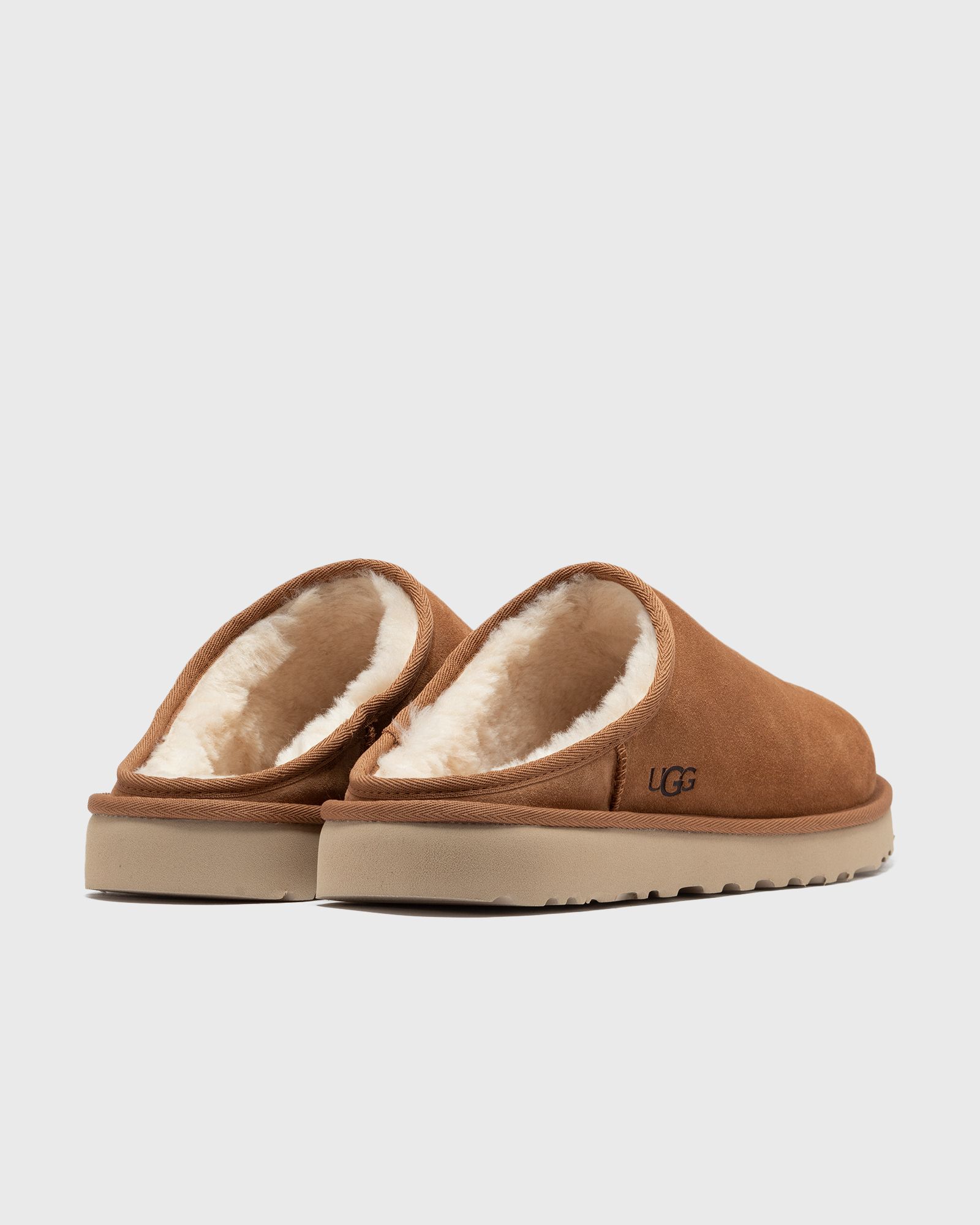 MEN CLASSIC SLIP-ON