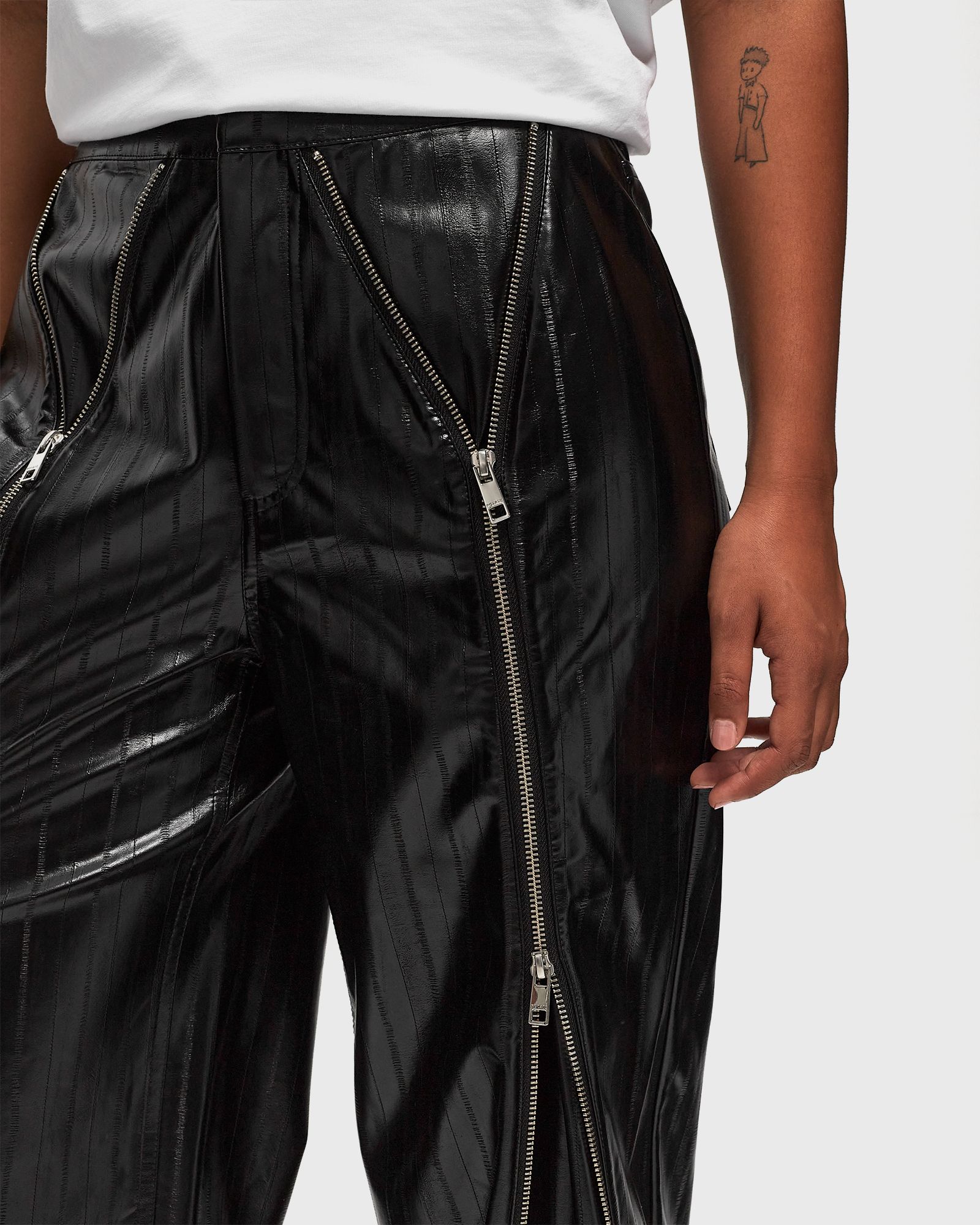 Pants With Zip Details