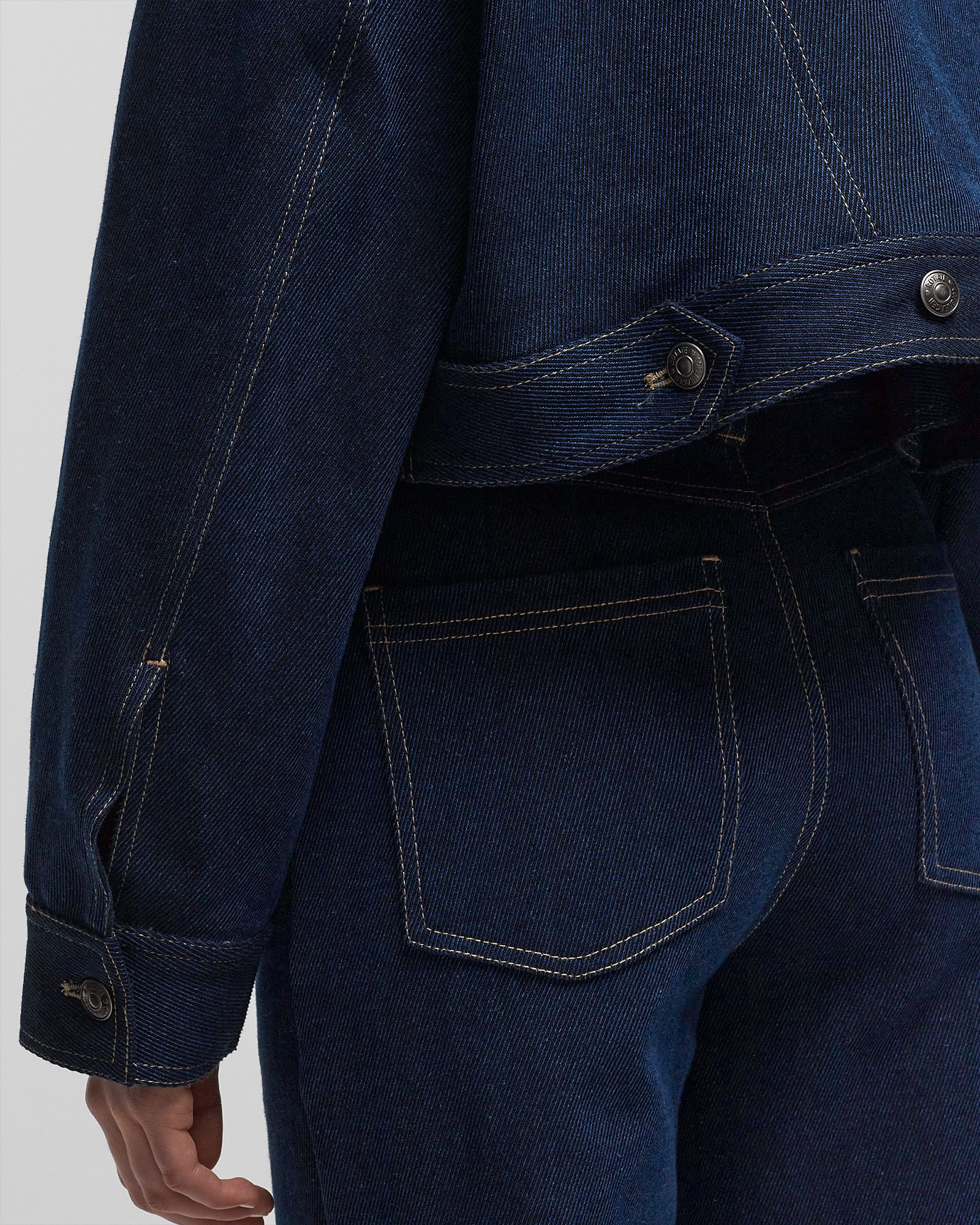 STRETCH CROPPED JACKET