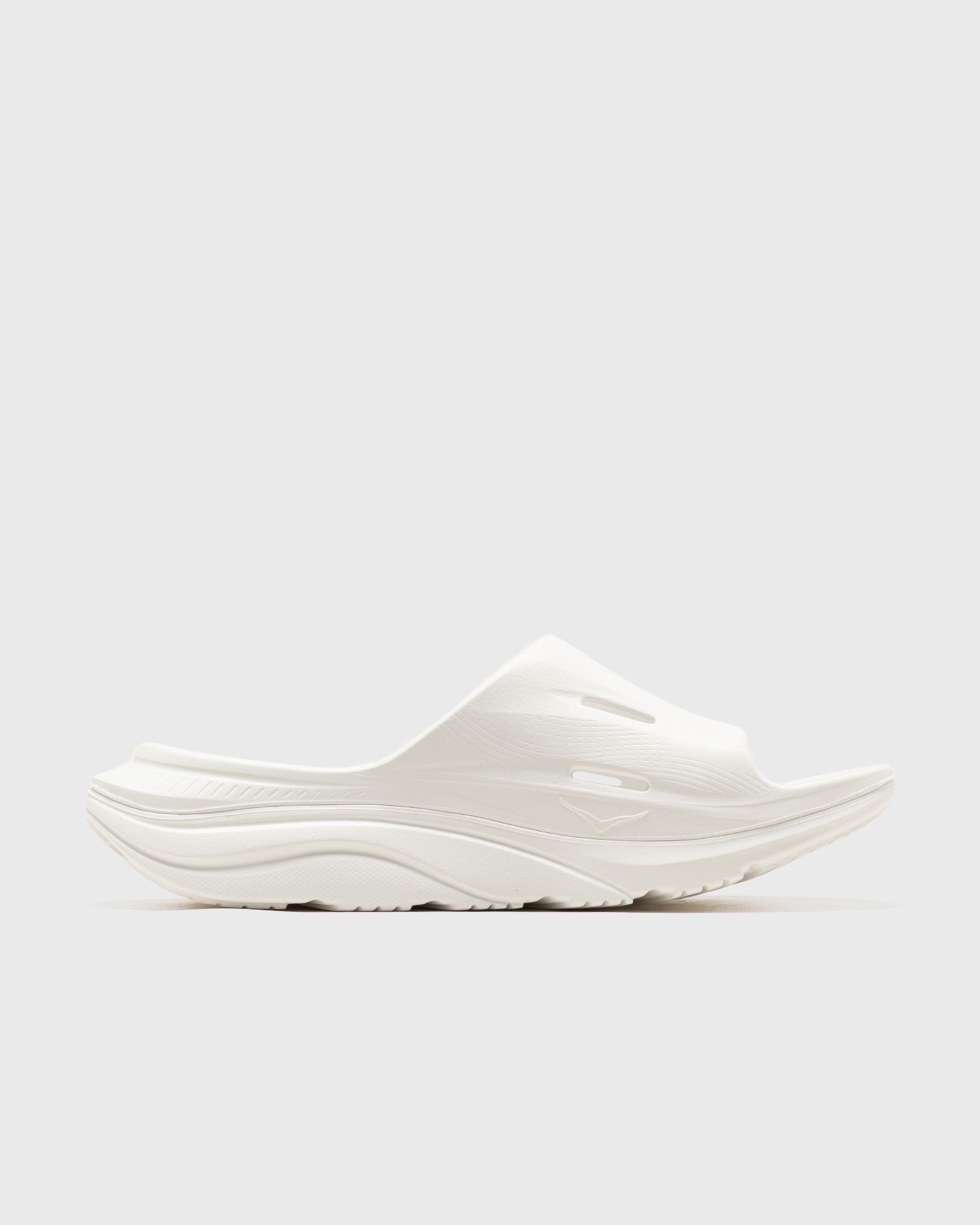 Hoka One One ORA Recovery Slide 3