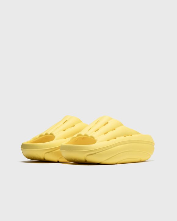 UGG W FOAMO SLIDE Yellow BSTN Store